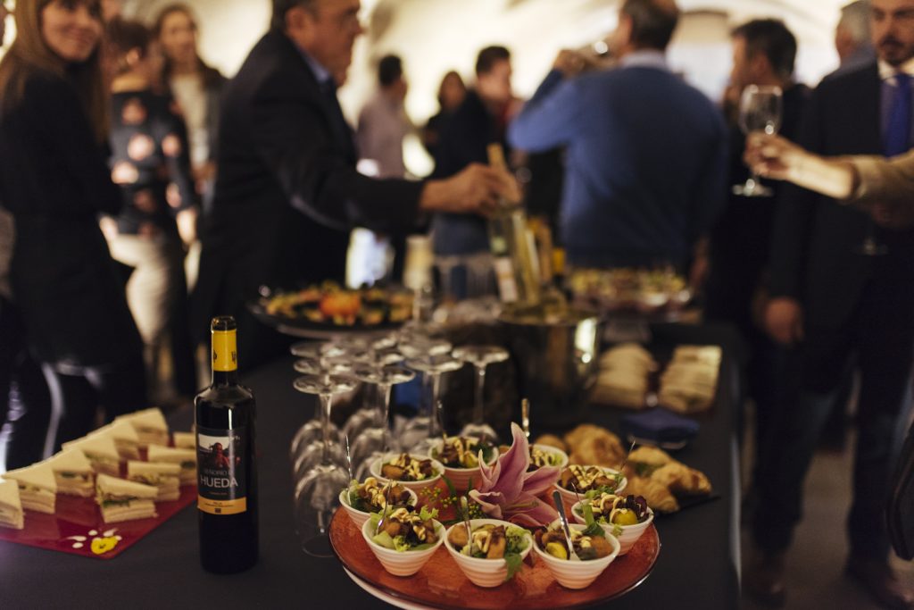Espacio para eventos de empresa en Logroño tipo cóctel